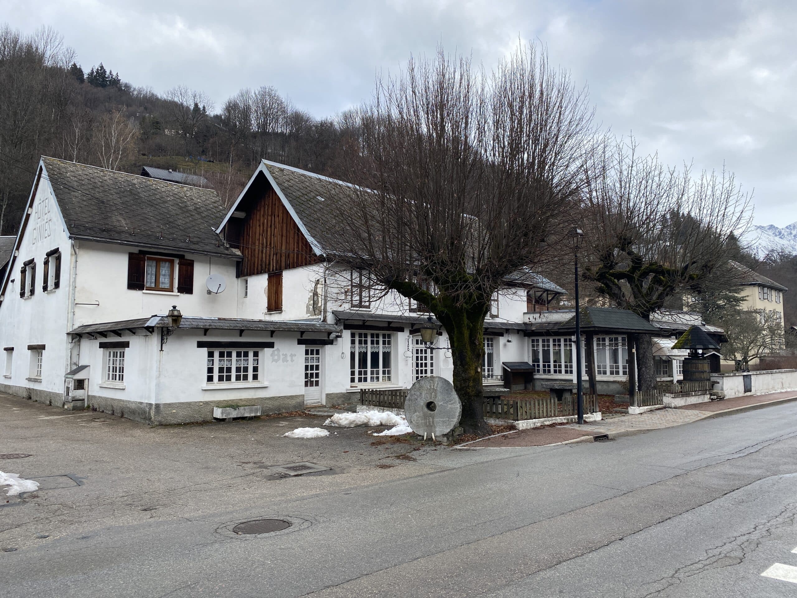 ExHotel GinieĢs